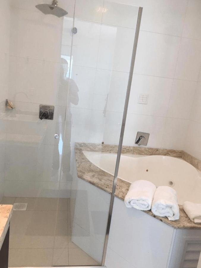 Cobertura Com Belissima Vista Para O Mar E Jacuzzi イタペマ エクステリア 写真