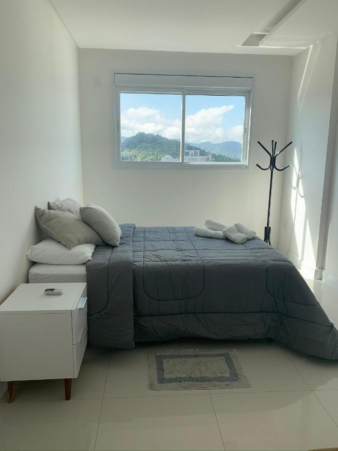 Cobertura Com Belissima Vista Para O Mar E Jacuzzi イタペマ エクステリア 写真