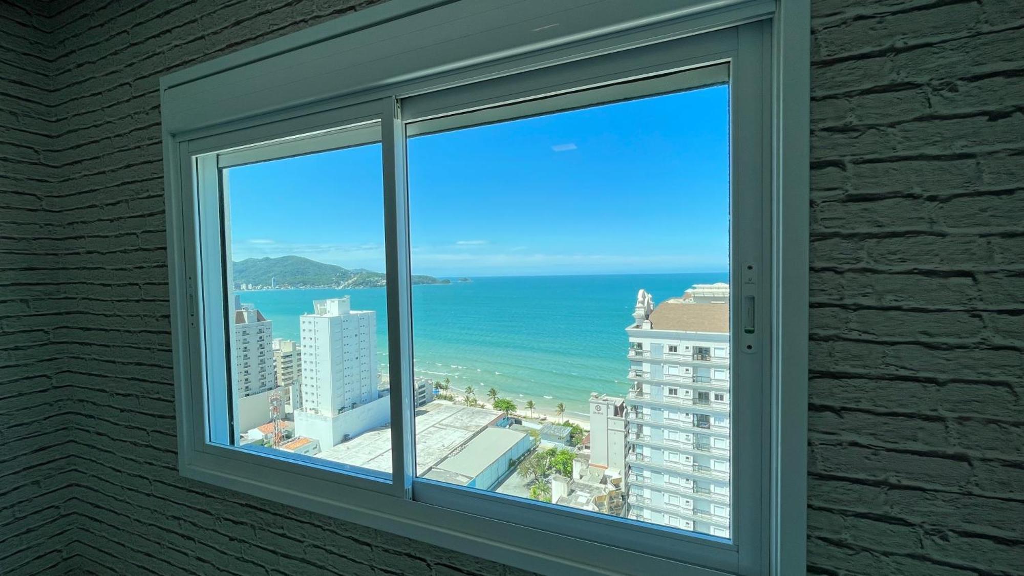 Cobertura Com Belissima Vista Para O Mar E Jacuzzi イタペマ エクステリア 写真